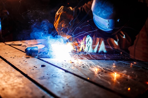 Understanding the Risks of Dust, Fumes, and Vapours in the Workplace